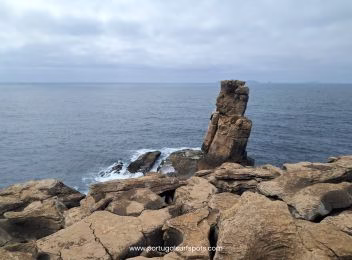 cabo carvoeiro e nau do corvos cabo carvoeiro e nau do corvos