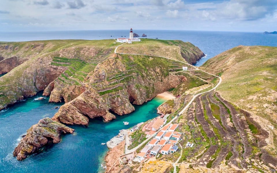 Berlenga Island: Kayak Tour and Glass-bottom Boat Trip